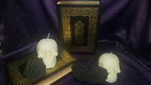 Load image into Gallery viewer, Scented Skull Candles
